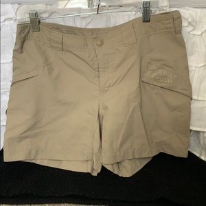 NORTH FACE SHORTS